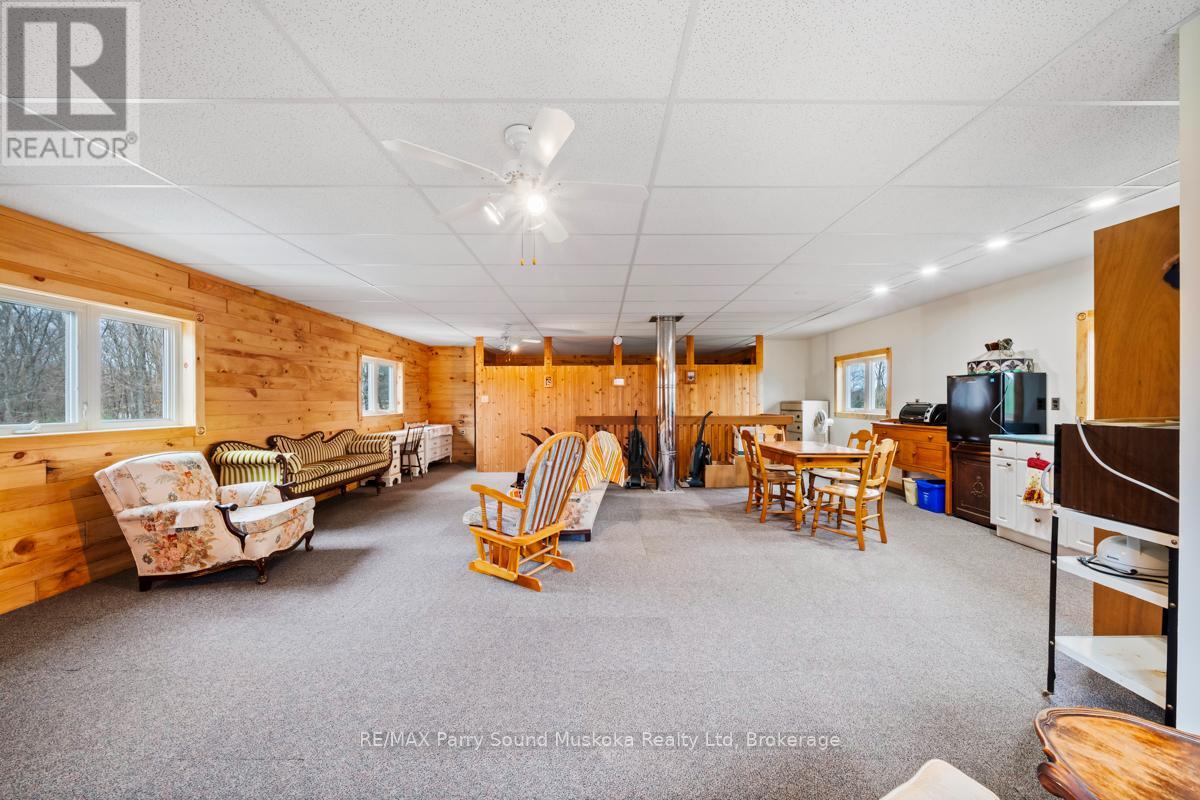 24 Wendy's Lane, Mckellar, Ontario  P2A 0B5 - Photo 46 - X12097604