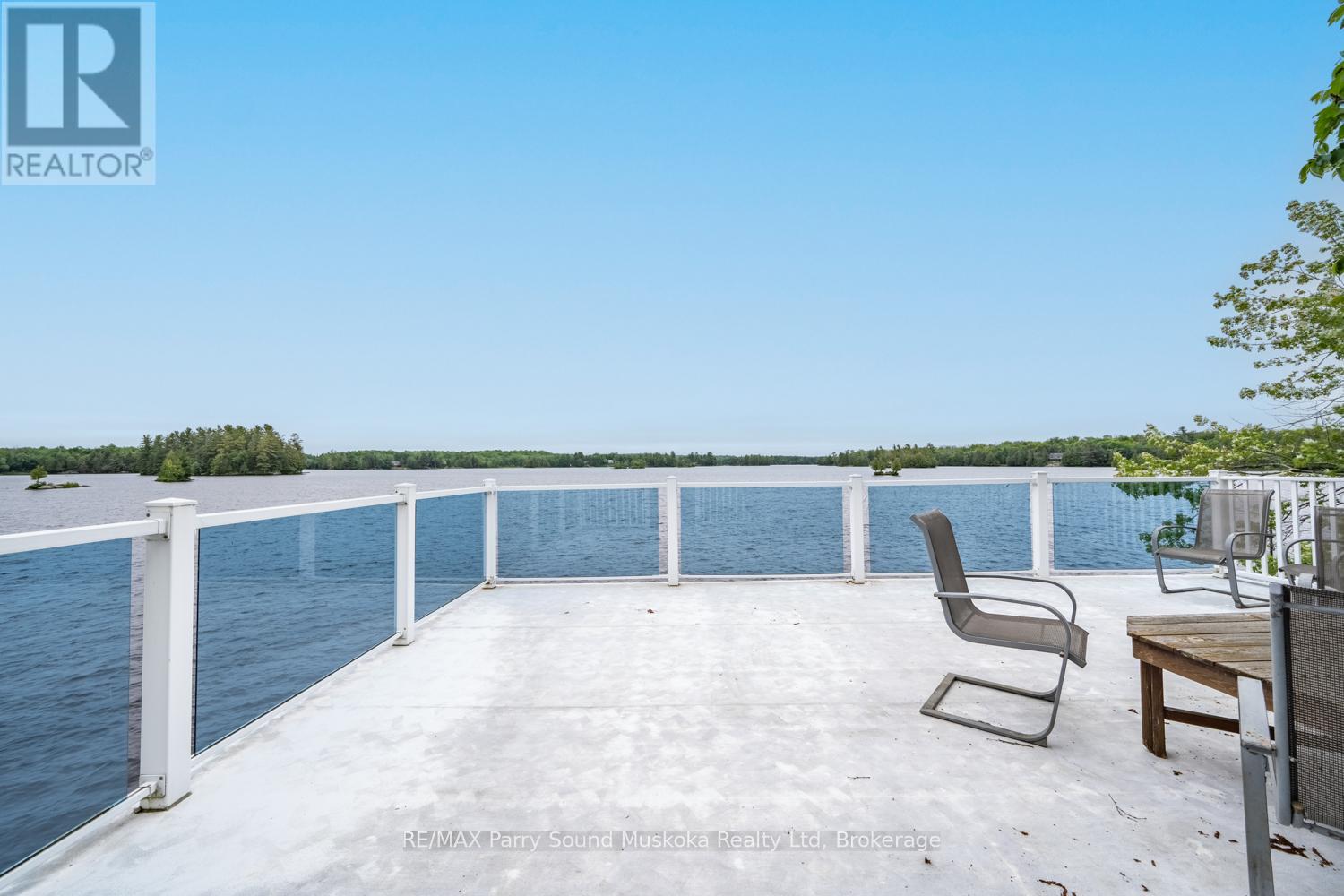 24 Wendy's Lane, Mckellar, Ontario  P2A 0B5 - Photo 9 - X12097604