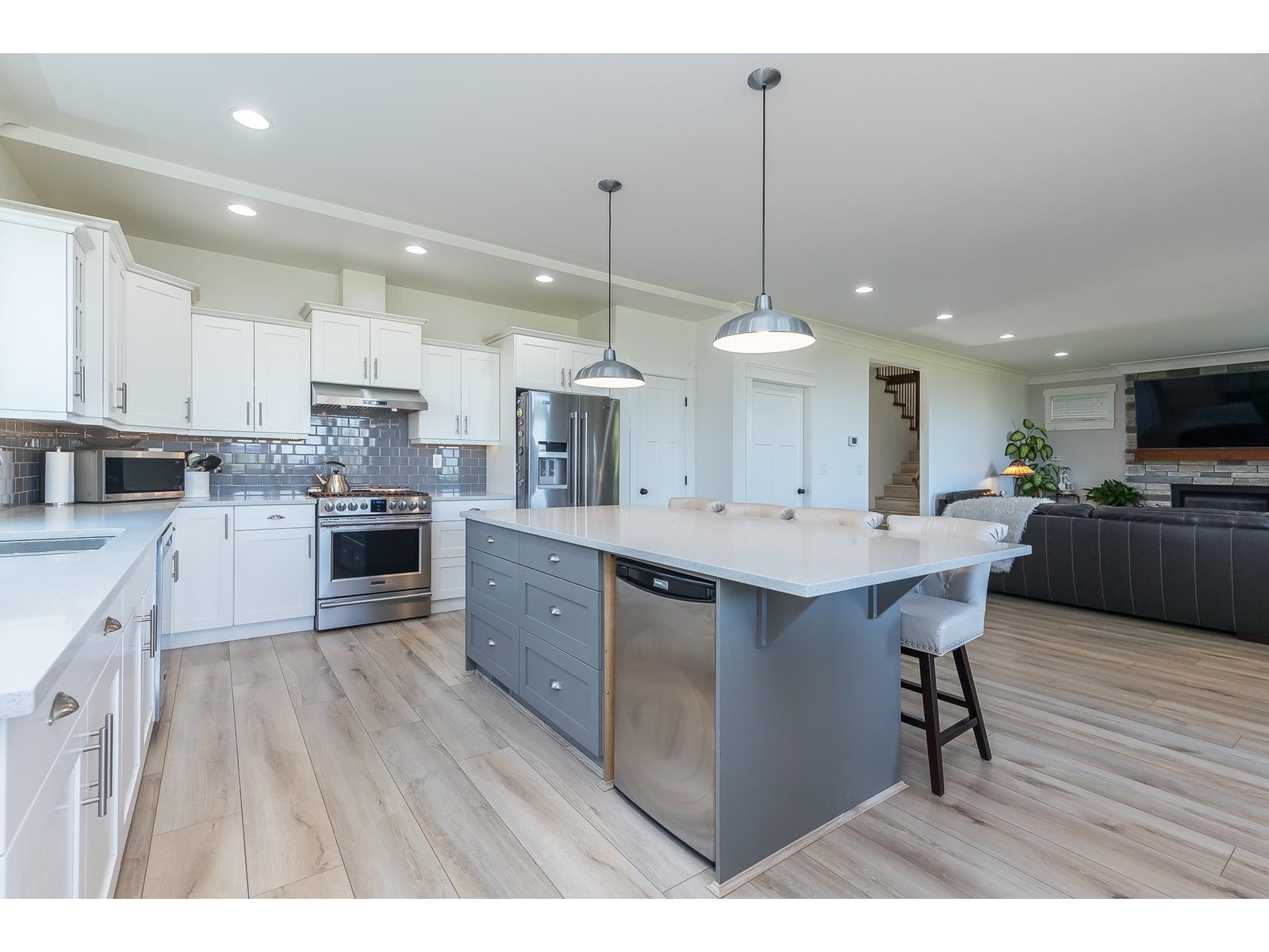 Property at 6239 REXFORD DRIVE image 4