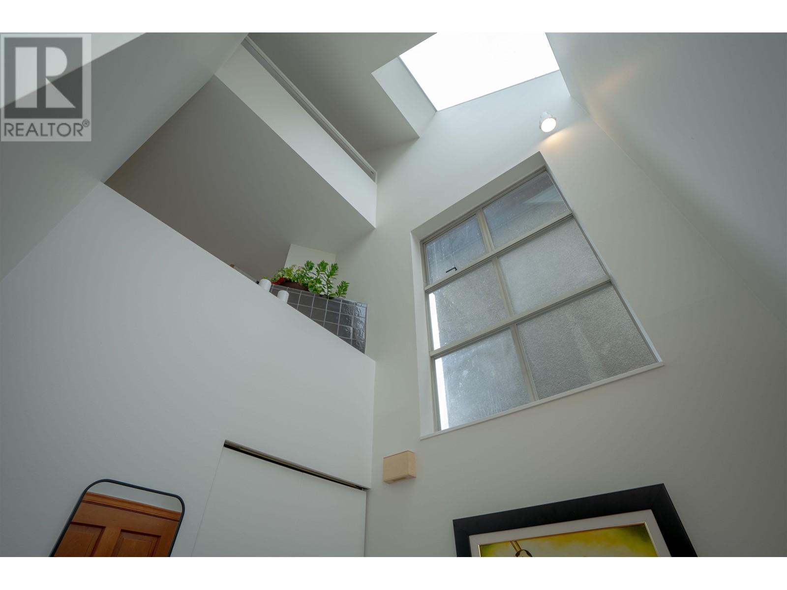 Property at 1346 LABURNUM STREET image 5