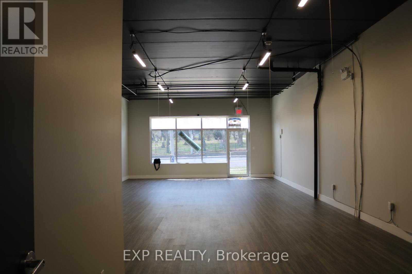 128 King Street W, Hamilton, Ontario  L8G 0A9 - Photo 6 - X12067960