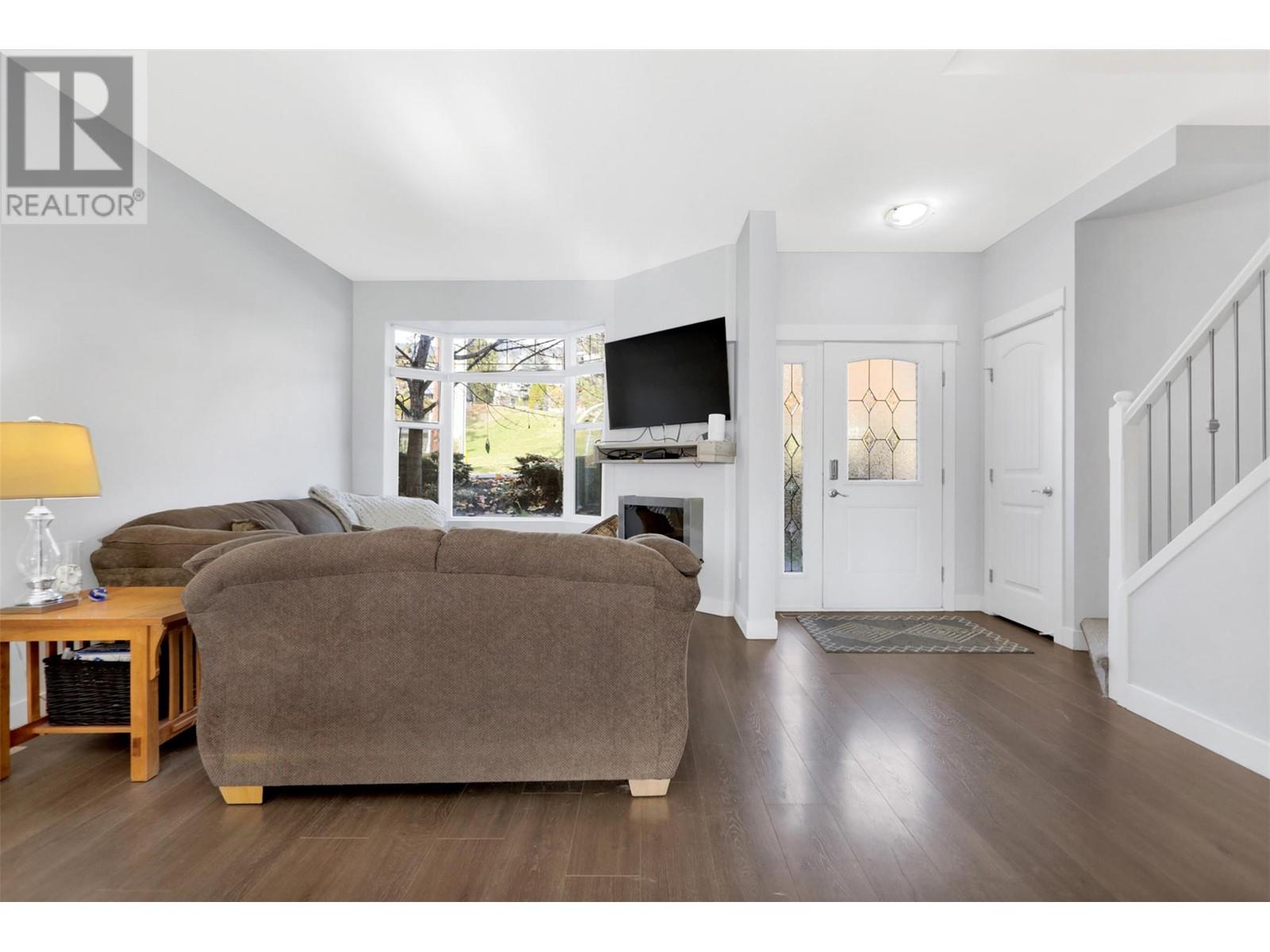 Property at 3267 BROADVIEW Road Unit# 27 image 4