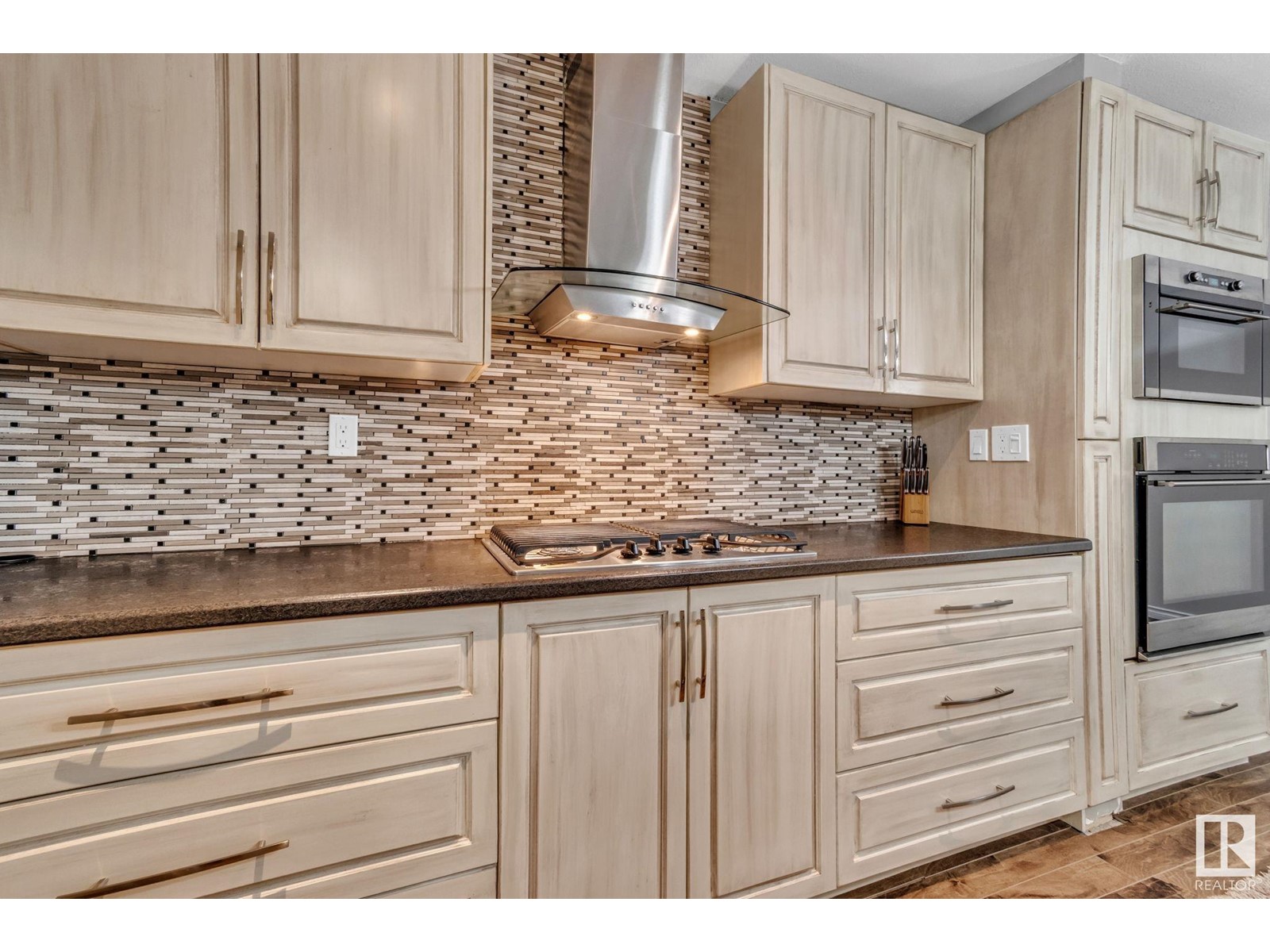 5758 172 St Nw, Edmonton, Alberta  T6M 1B4 - Photo 5 - E4432388