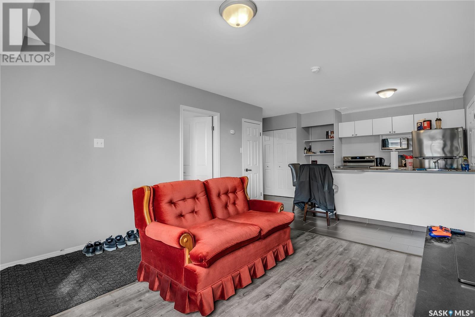 Property at 203 130 C AVENUE N image 5