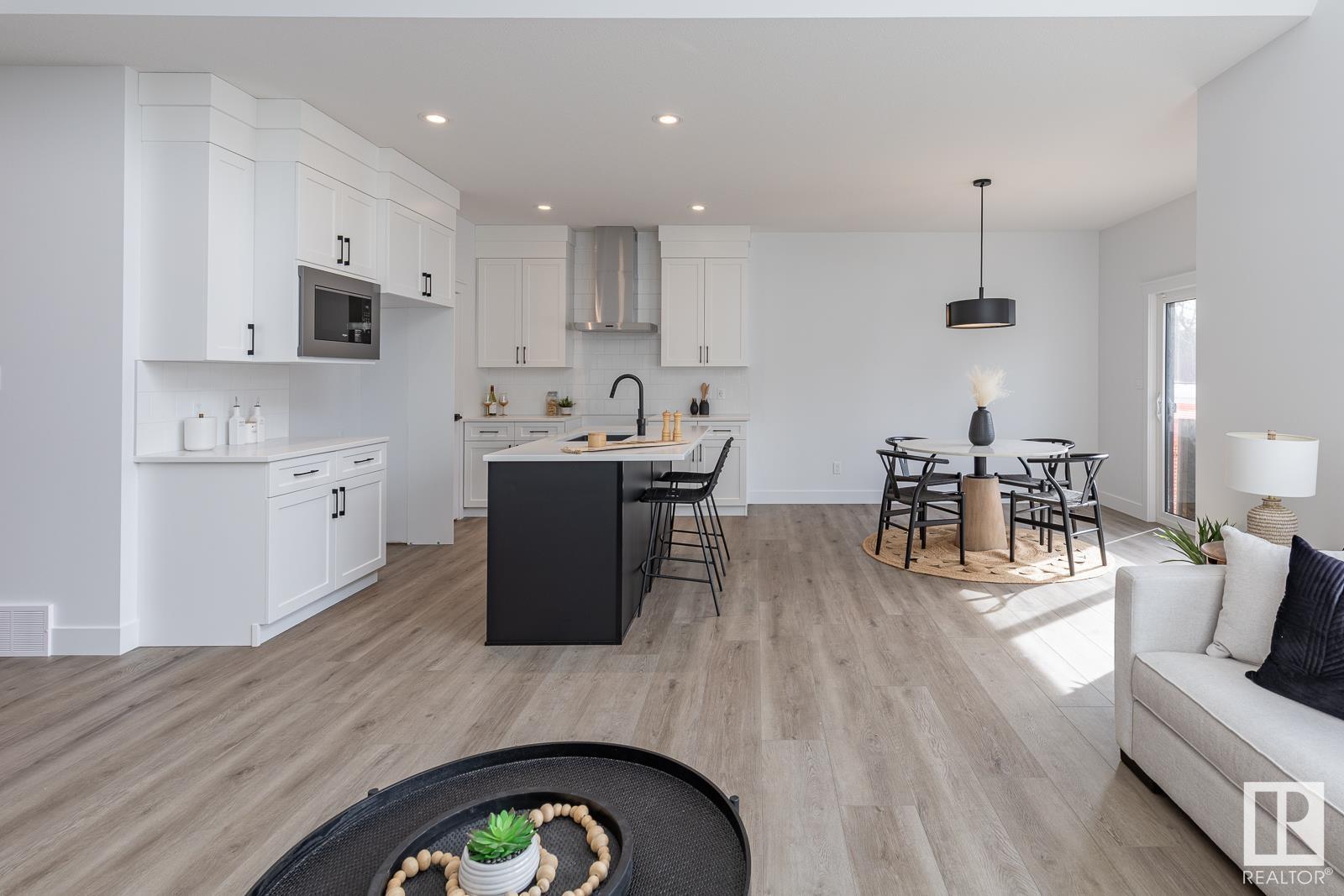 Property at 6303 175 AV NW image 4