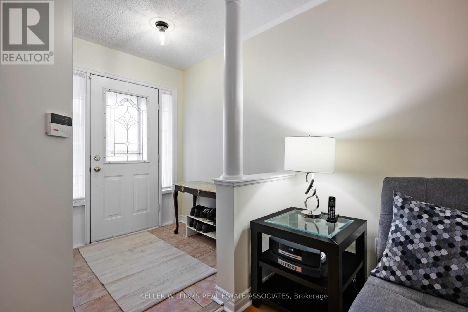 Property at 728 SPANISH MOSS TRAIL image 5