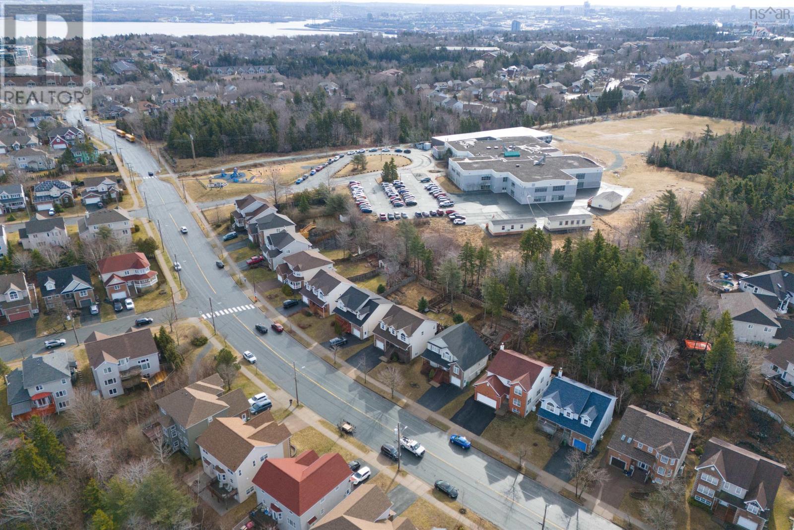 Property at 261 Langbrae Drive image 4