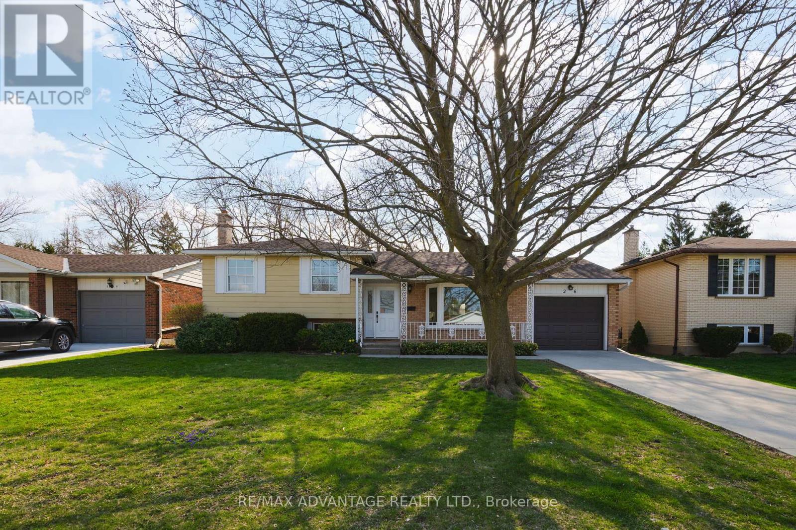 26 LUTON CRESCENT, St. Thomas, Ontario