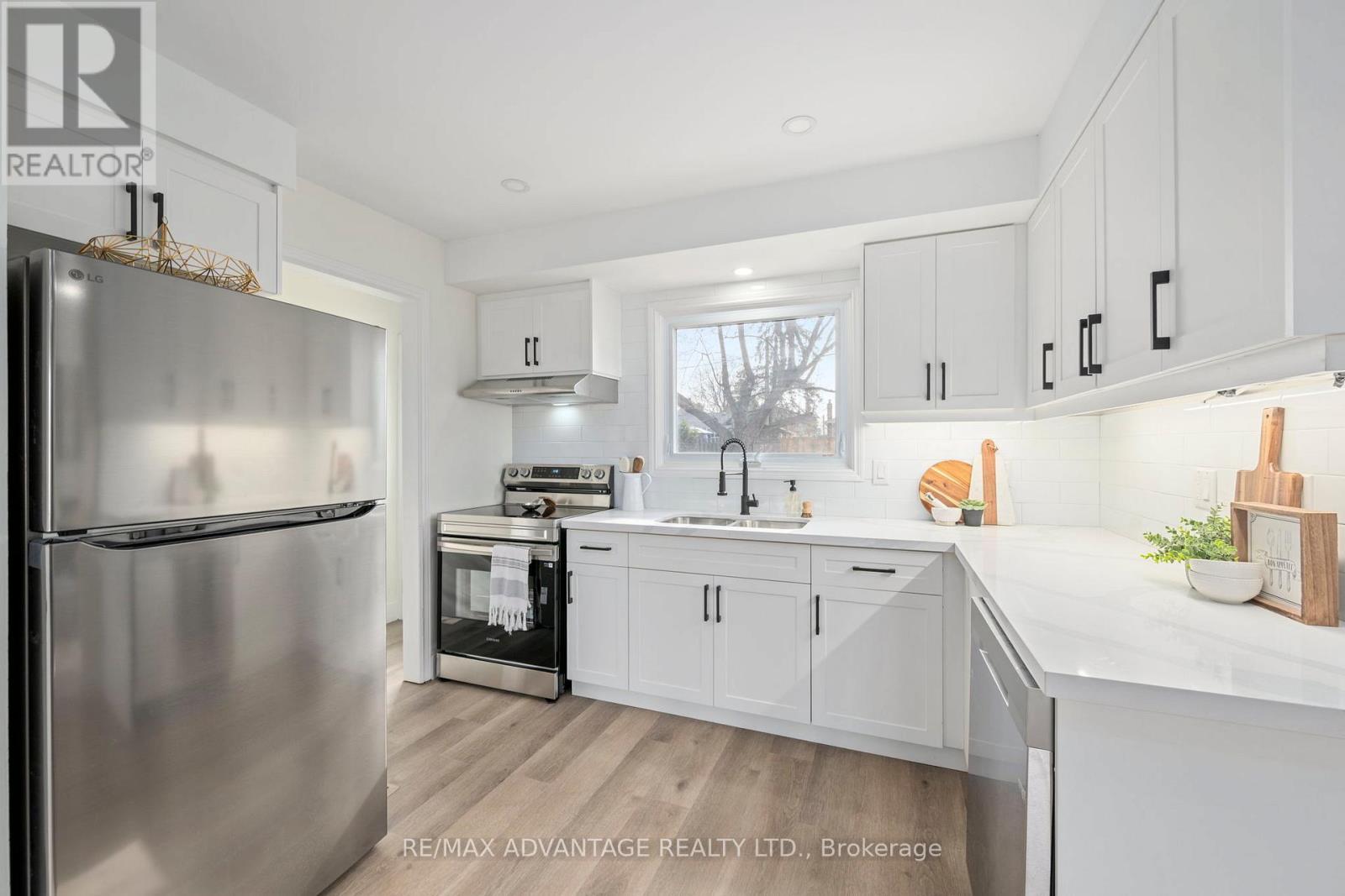 26 Luton Crescent, St. Thomas, Ontario  N5R 5K1 - Photo 10 - X12102670