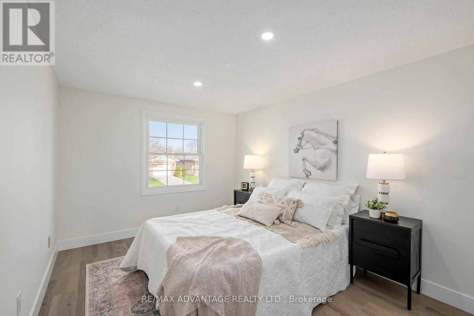 26 Luton Crescent, St. Thomas, Ontario  N5R 5K1 - Photo 14 - X12102670