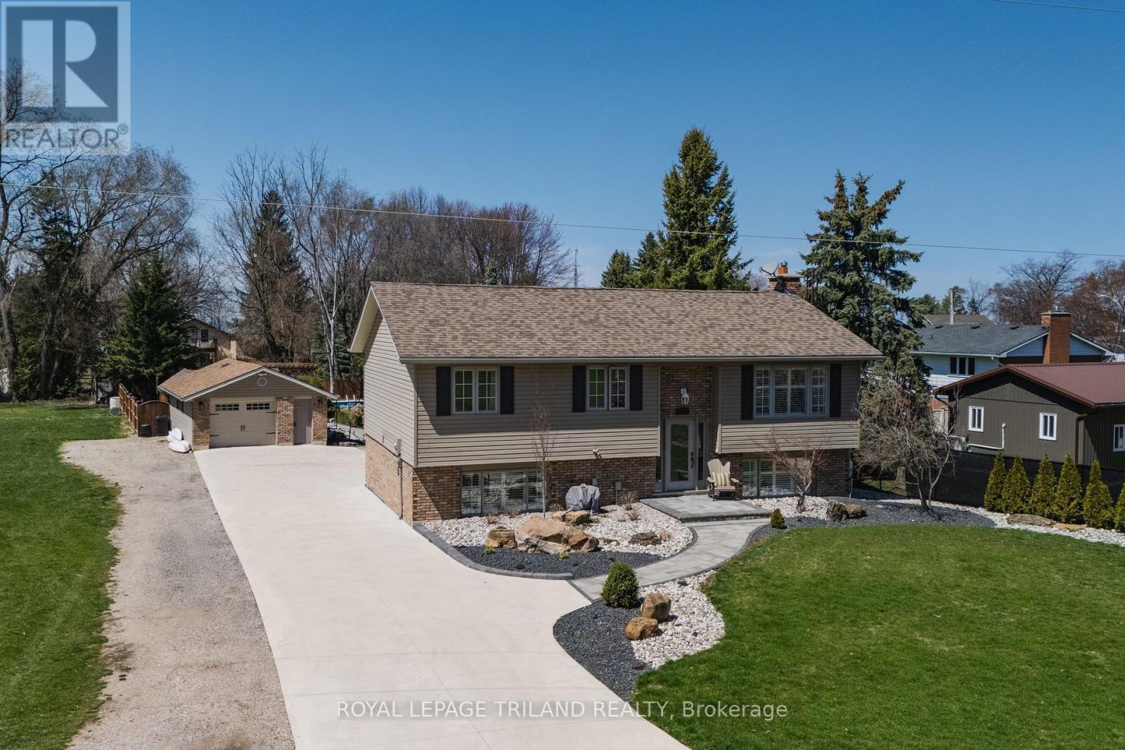 5410 LAKE VALLEY GROVE ROAD, Lambton Shores, Ontario