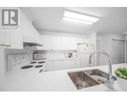 311 5880 DOVER CRESCENT, Richmond property photo listing R2994043 for sale
