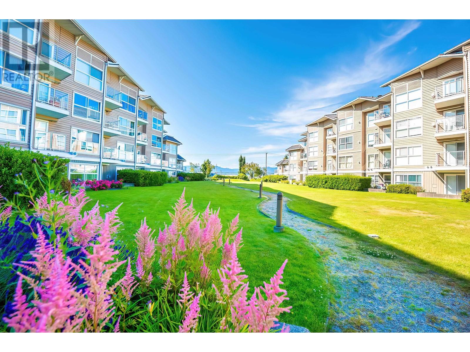 311 5880 Dover Crescent, Richmond, British Columbia  V7C 5P5 - Photo 1 - R2994043