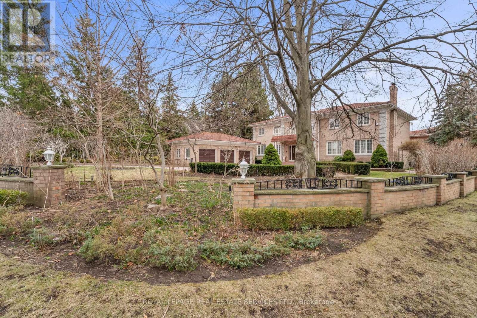 Property at 49 THORNCREST ROAD image 3