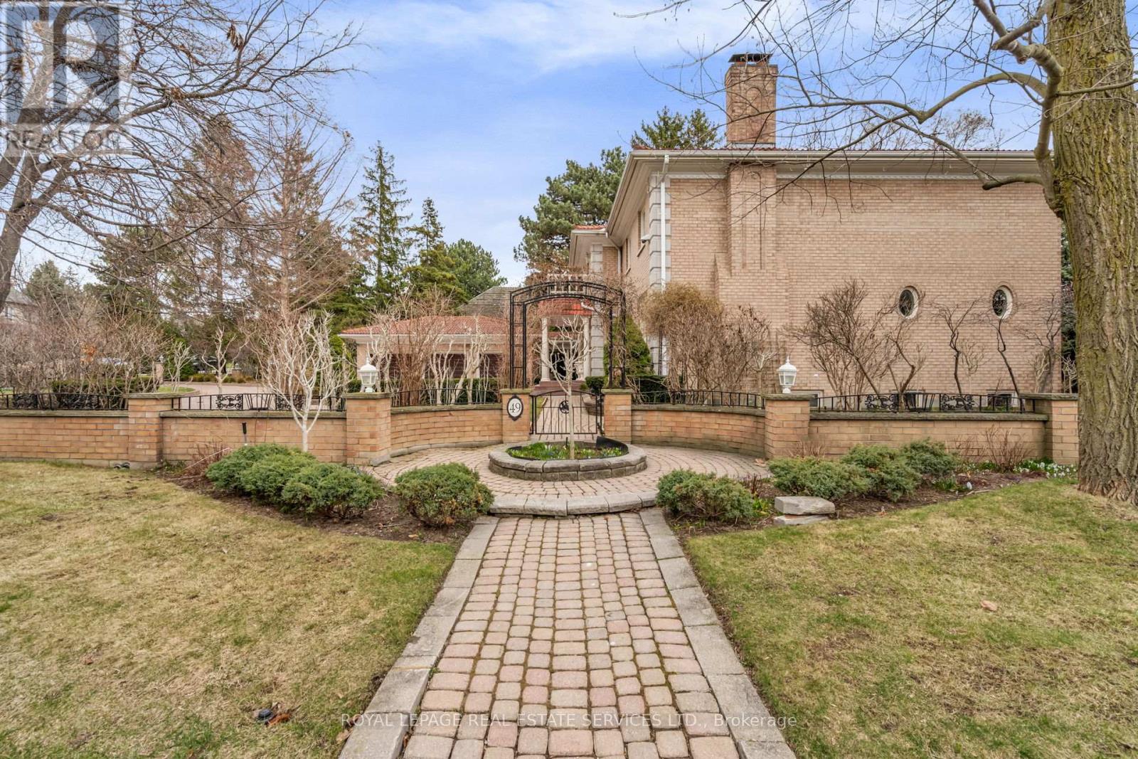 Property at 49 THORNCREST ROAD image 4