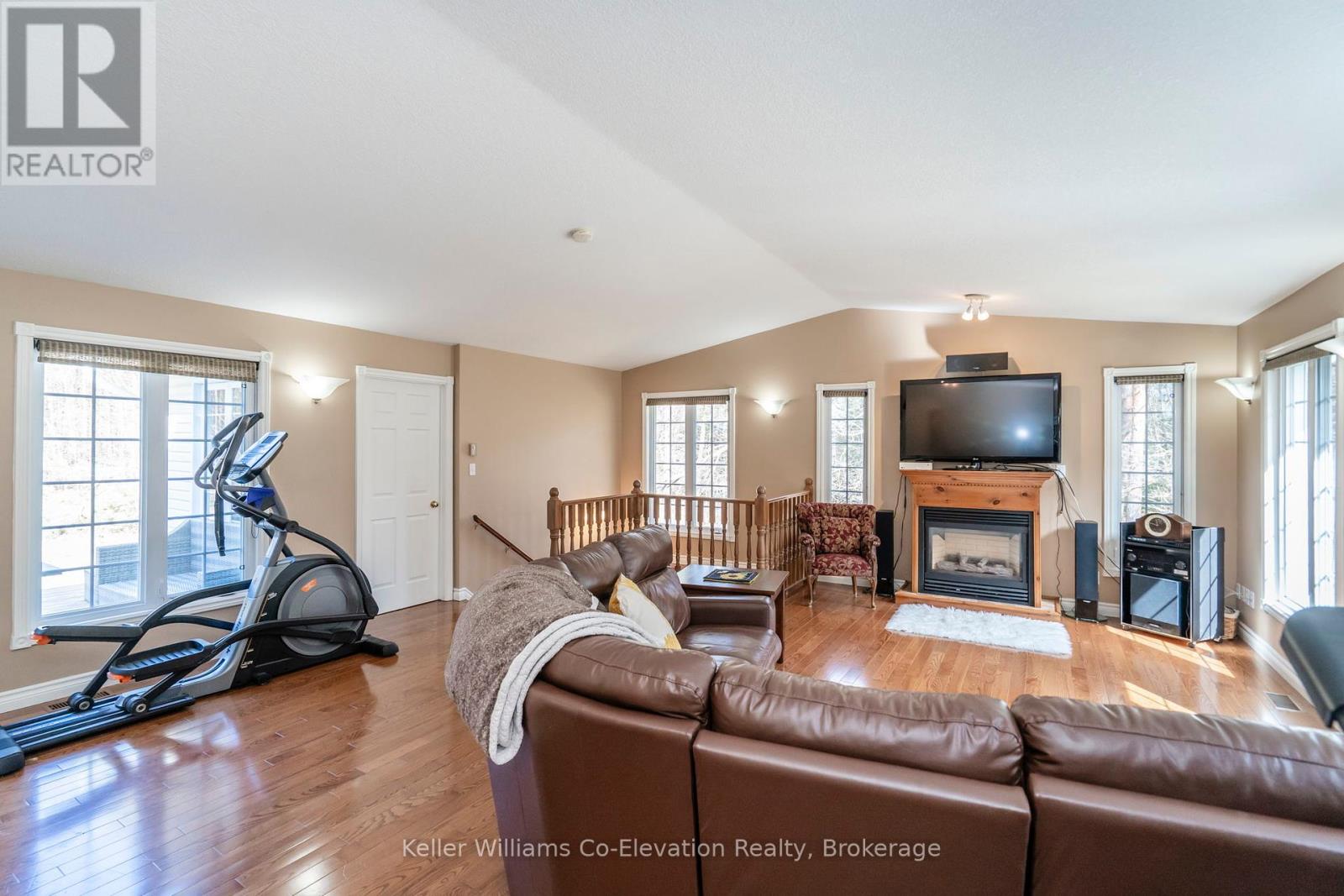 9 Whippoorwill Drive, Tiny, Ontario  L0L 2J0 - Photo 14 - S12102620