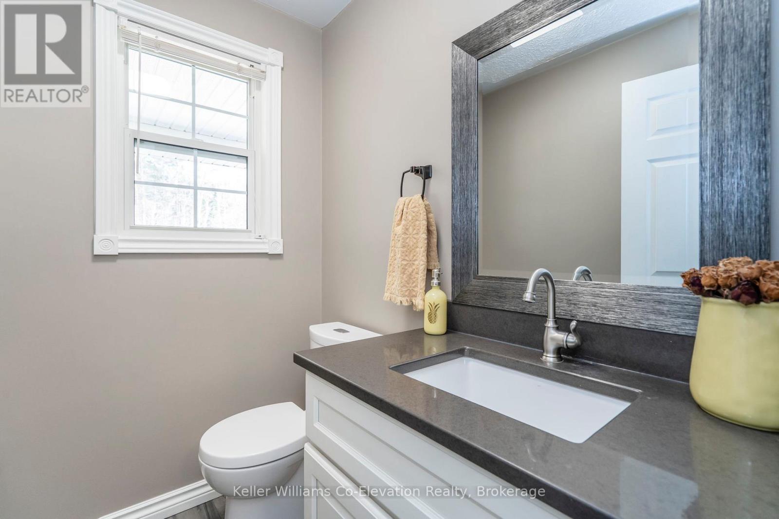 9 Whippoorwill Drive, Tiny, Ontario  L0L 2J0 - Photo 15 - S12102620