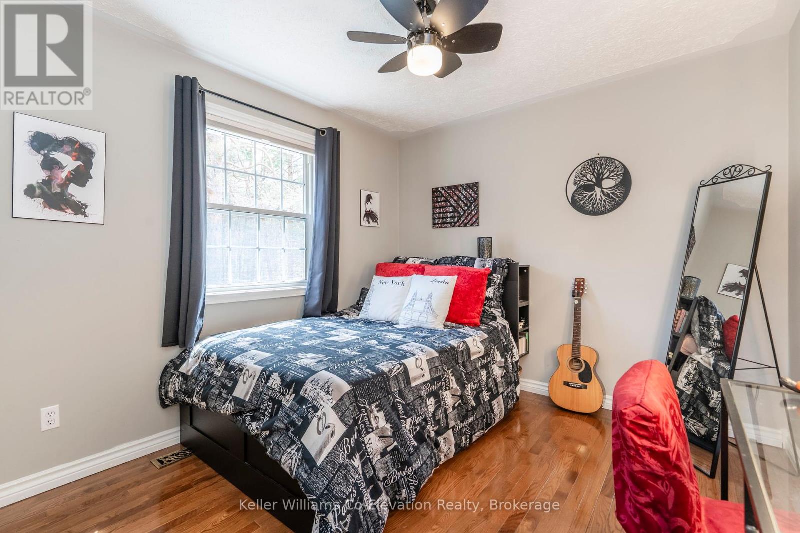 9 Whippoorwill Drive, Tiny, Ontario  L0L 2J0 - Photo 25 - S12102620