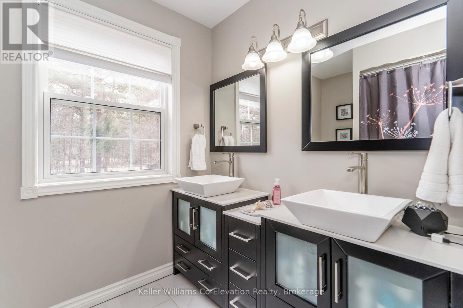 9 Whippoorwill Drive, Tiny, Ontario  L0L 2J0 - Photo 27 - S12102620