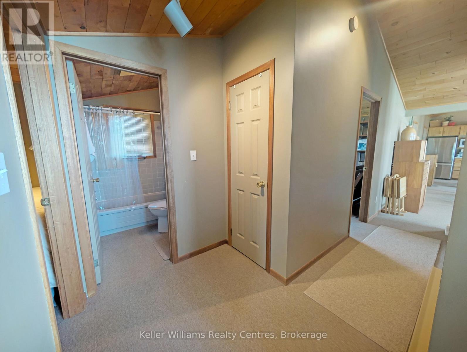 291 Tamarac Road, Northern Bruce Peninsula, Ontario  N0H 1W0 - Photo 20 - X12102656