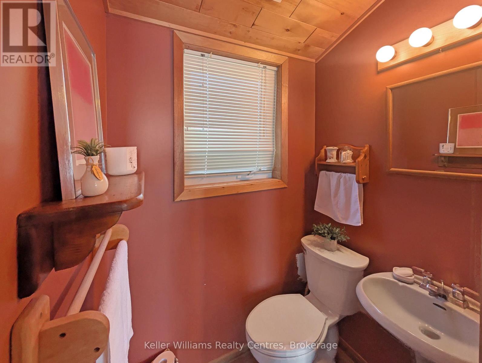 291 Tamarac Road, Northern Bruce Peninsula, Ontario  N0H 1W0 - Photo 21 - X12102656
