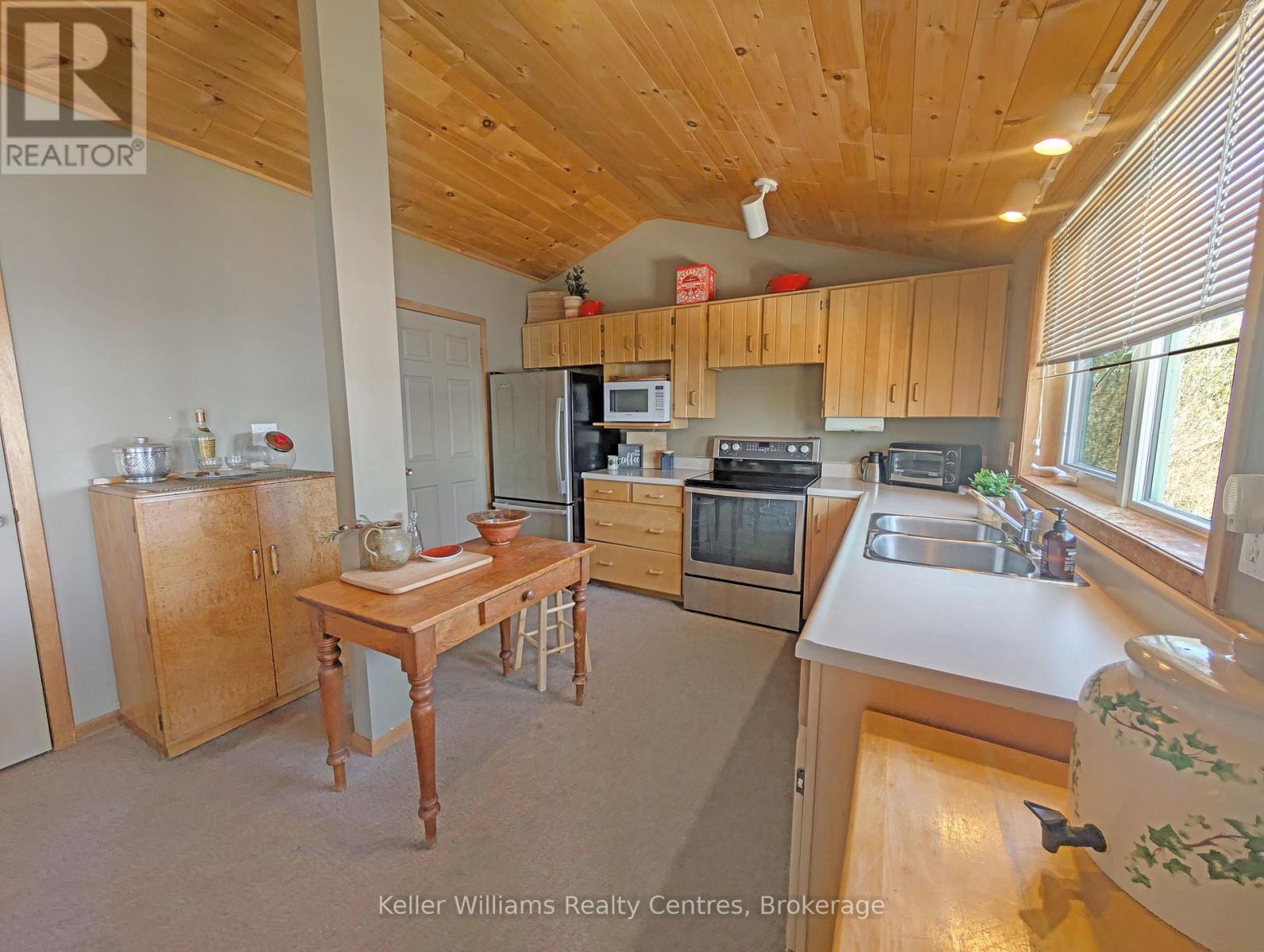 291 Tamarac Road, Northern Bruce Peninsula, Ontario  N0H 1W0 - Photo 6 - X12102656