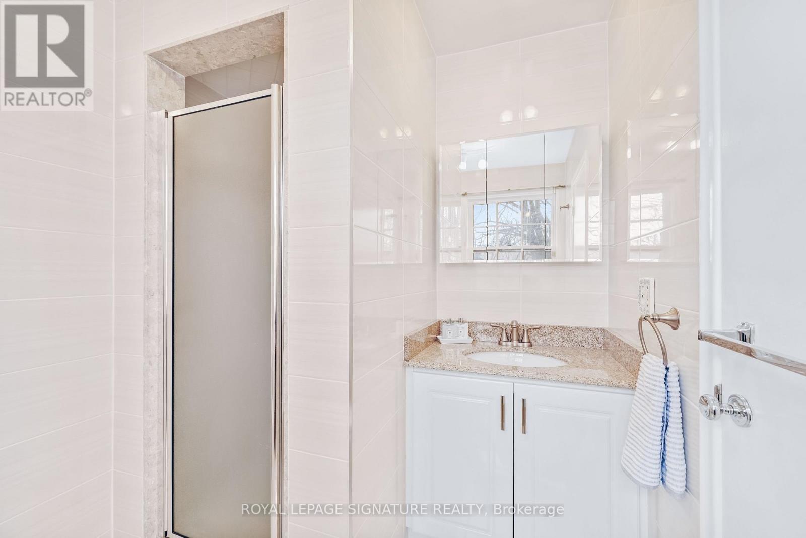 12 Feldbar Court, Toronto, Ontario  M2N 4P8 - Photo 18 - C12102605