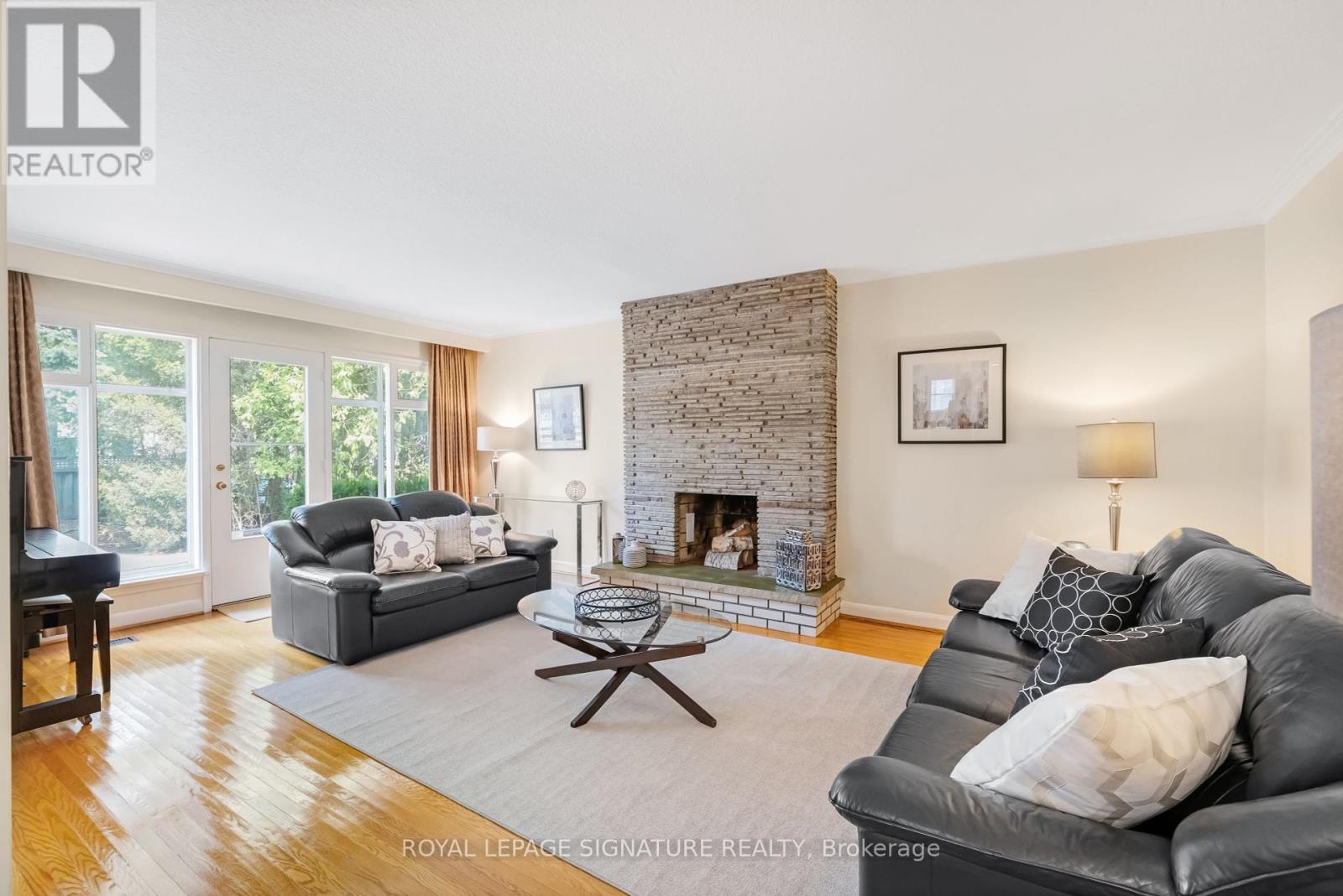 12 Feldbar Court, Toronto, Ontario  M2N 4P8 - Photo 2 - C12102605