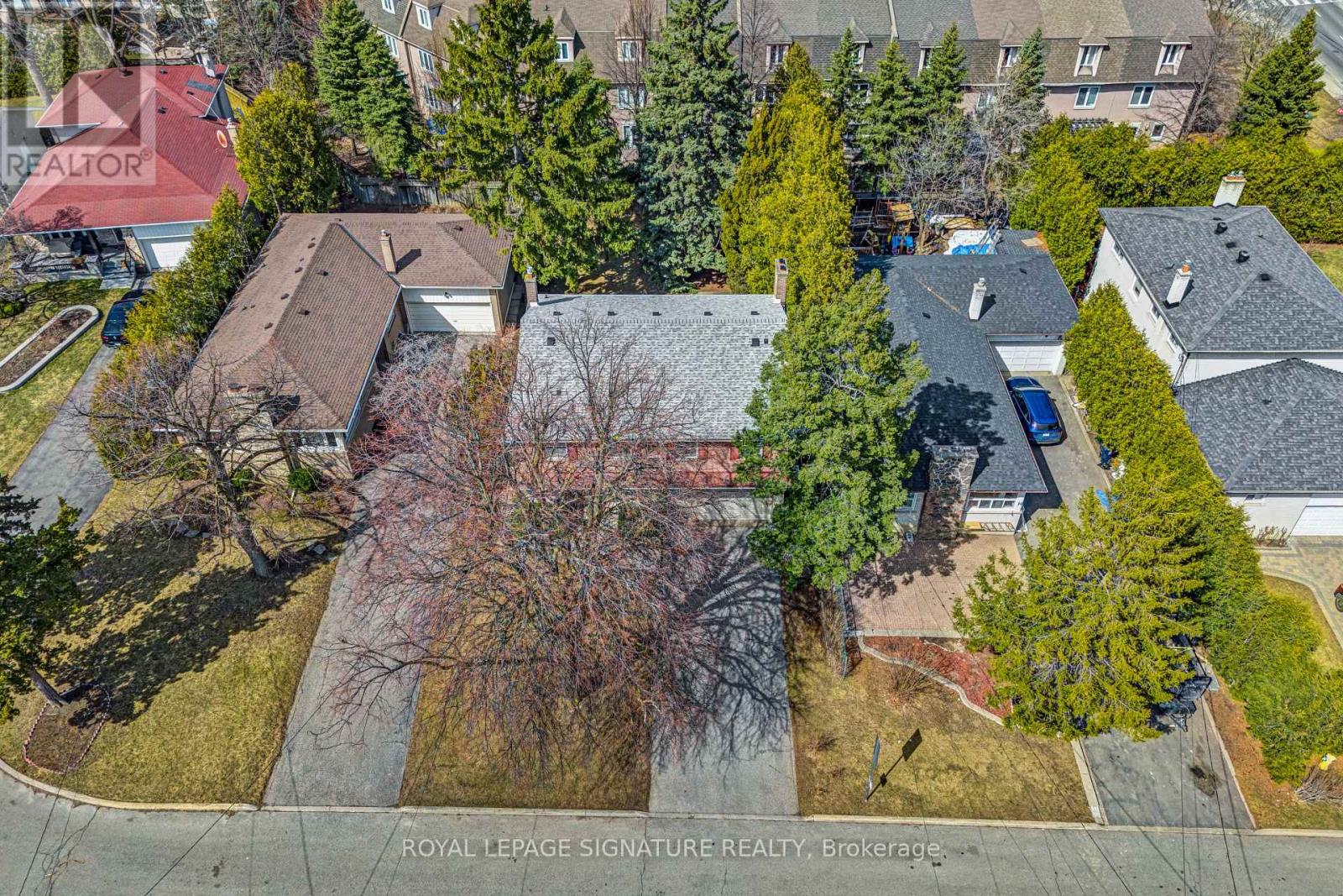 12 Feldbar Court, Toronto, Ontario  M2N 4P8 - Photo 36 - C12102605
