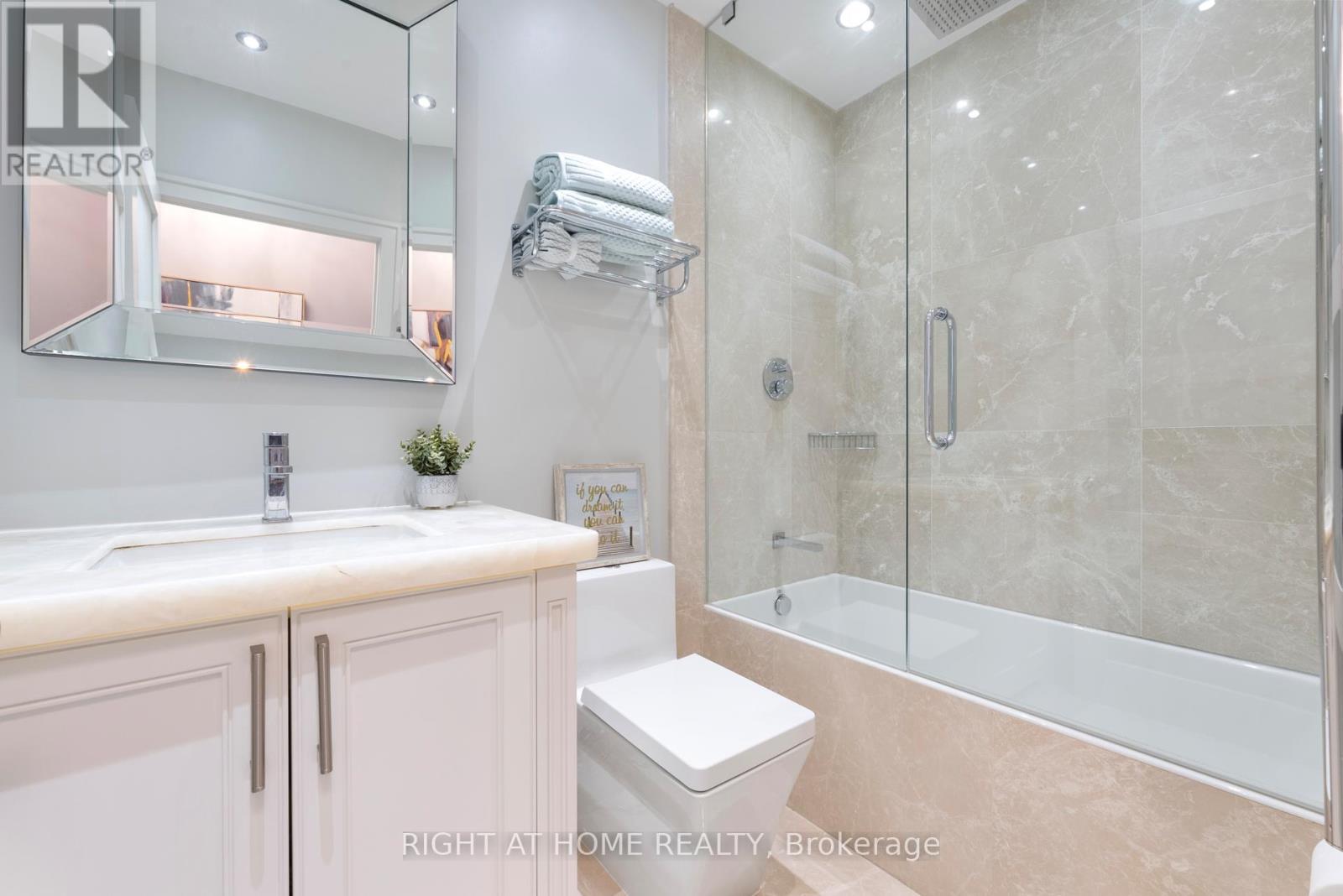5104 - 65 Bremner Boulevard, Toronto, Ontario  M5J 0A7 - Photo 20 - C12102698