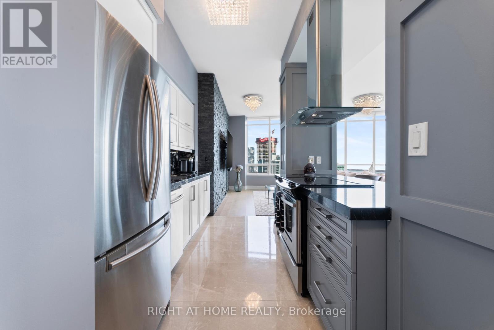 5104 - 65 Bremner Boulevard, Toronto, Ontario  M5J 0A7 - Photo 8 - C12102698