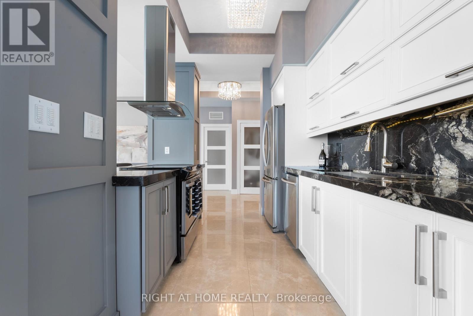 5104 - 65 Bremner Boulevard, Toronto, Ontario  M5J 0A7 - Photo 9 - C12102698