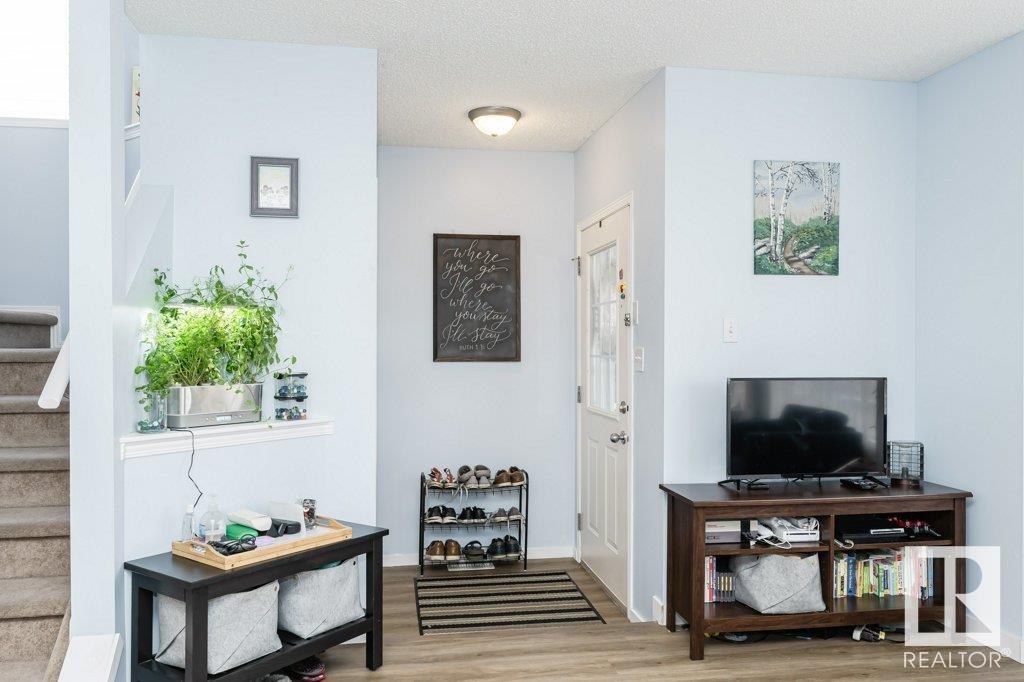 4403 150 Av Nw, Edmonton, Alberta  T5Y 2Z8 - Photo 6 - E4432588