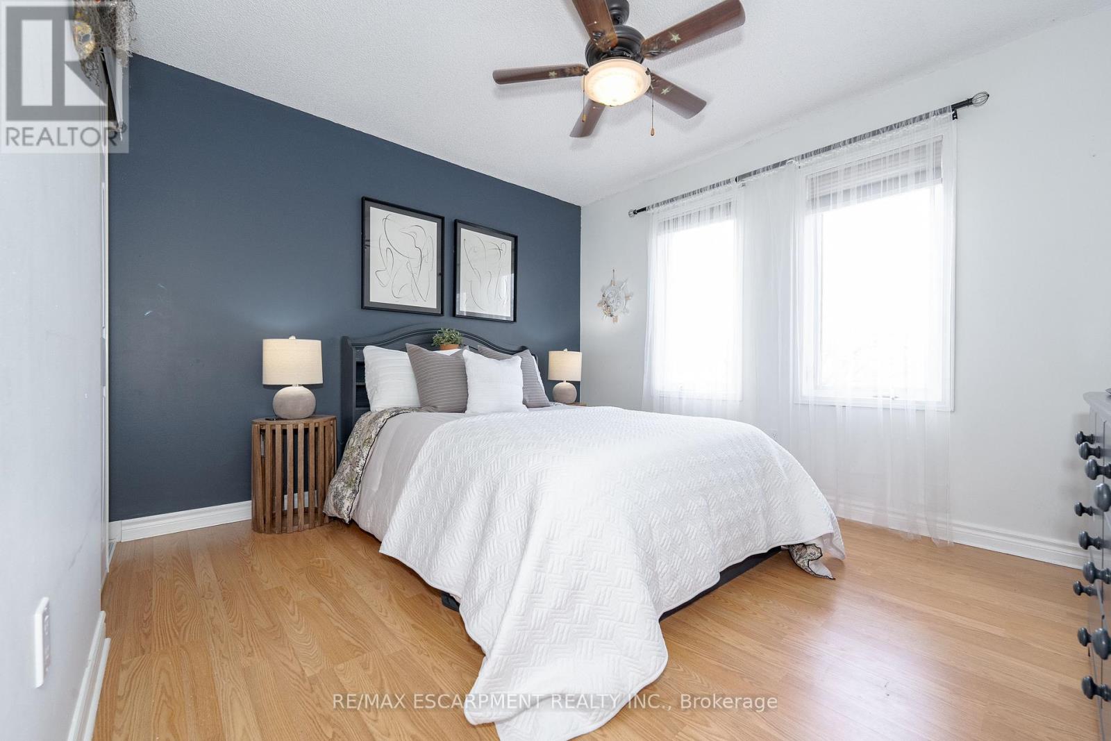 2485 Newport Street, Burlington, Ontario  L7M 3X7 - Photo 37 - W12102617