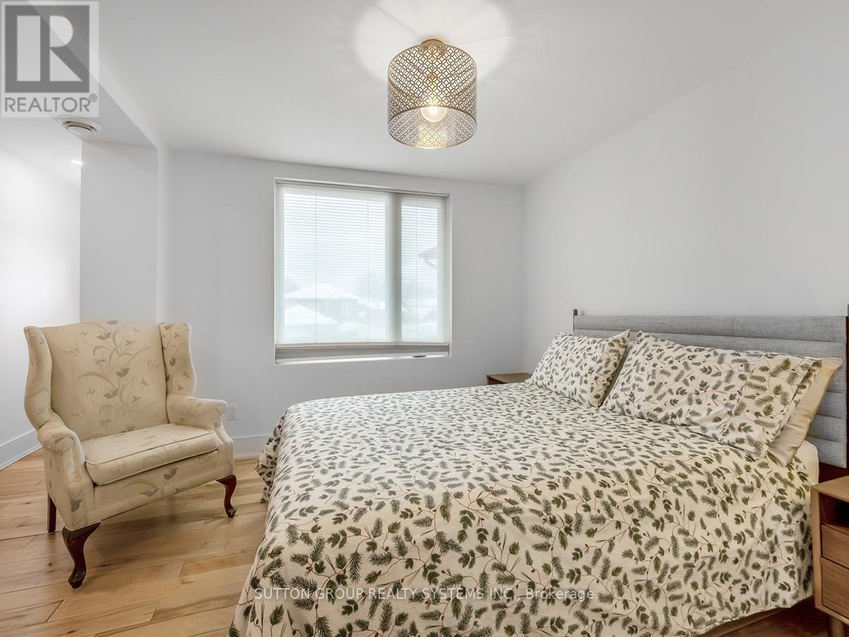 217 Earlscourt Avenue, Toronto, Ontario  M6E 4B4 - Photo 16 - W12102624