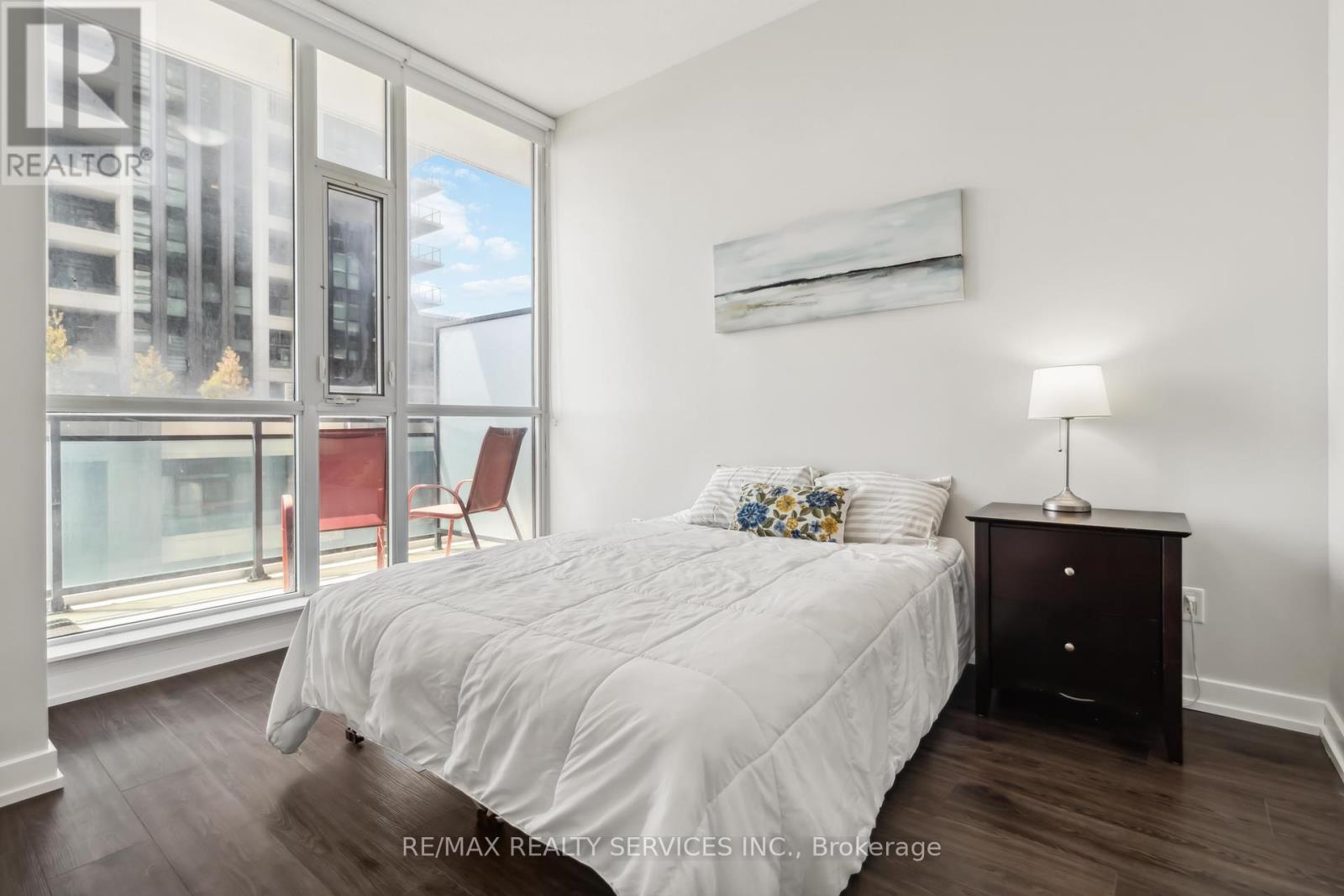 404 - 4065 Brickstone Mews, Mississauga, Ontario  L5B 0G3 - Photo 21 - W12102741