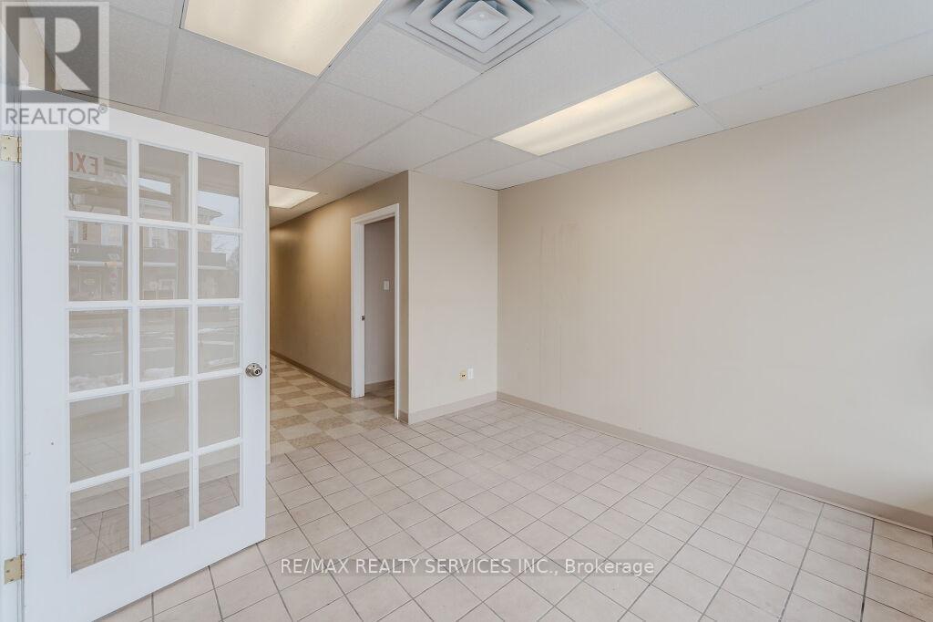 3590 Lobsinger Line, Woolwich, Ontario  N0B 2M0 - Photo 14 - X12102575