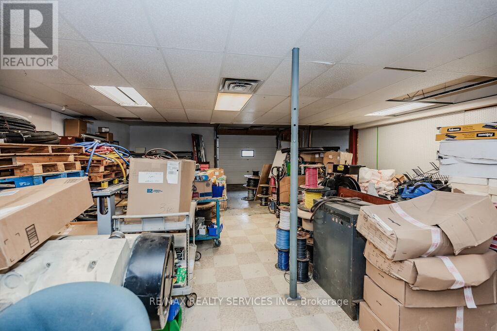 3590 Lobsinger Line, Woolwich, Ontario  N0B 2M0 - Photo 24 - X12102575