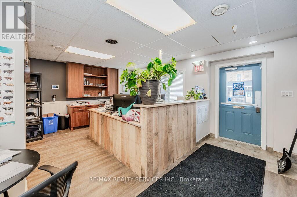 3590 Lobsinger Line, Woolwich, Ontario  N0B 2M0 - Photo 5 - X12102575