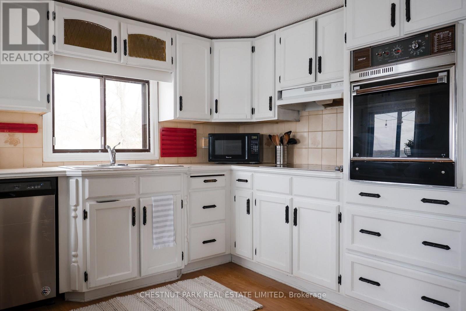 35 Narrows Lane, Prince Edward County, Ontario  K0K 2T0 - Photo 14 - X12102625
