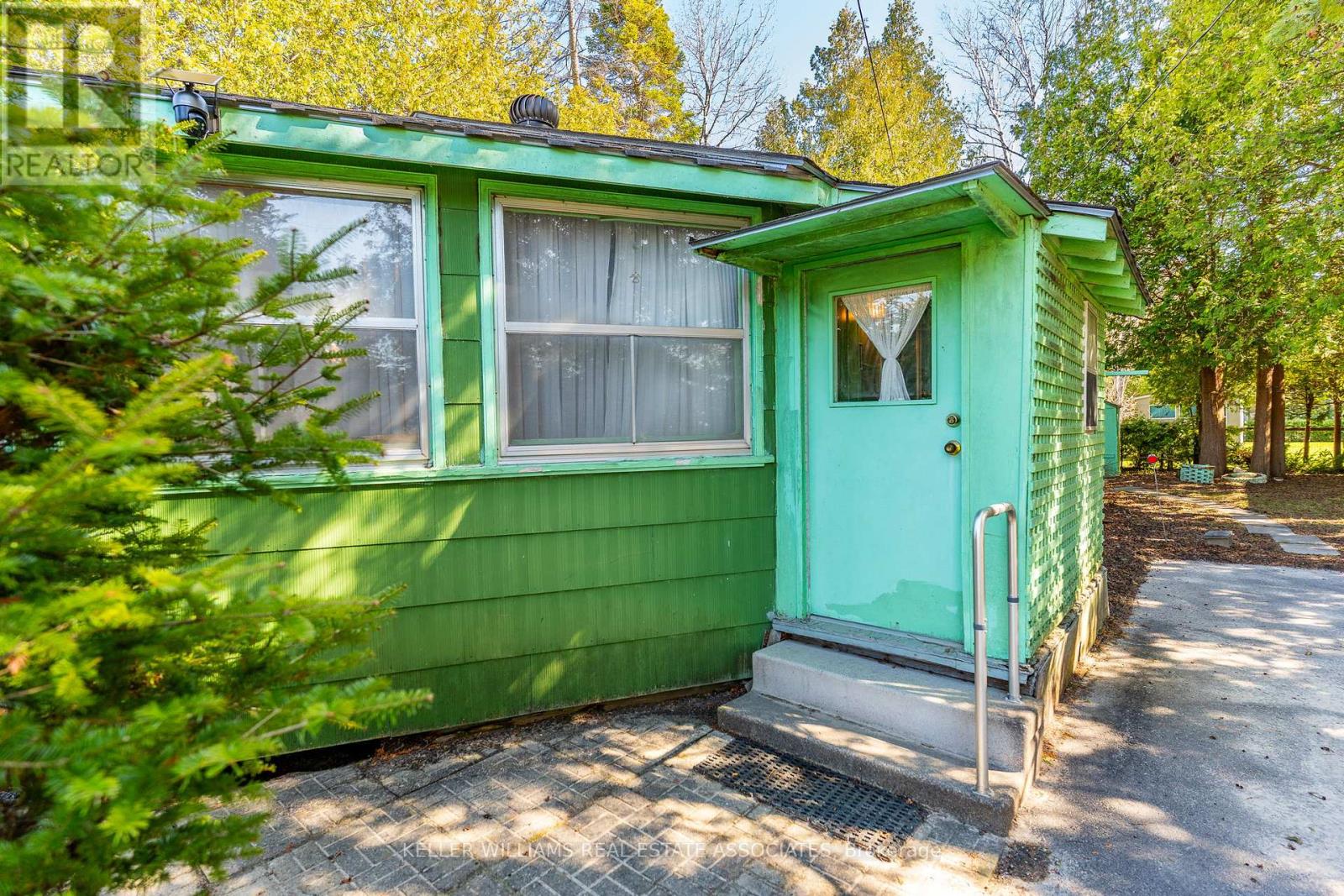 312 Main Street, South Bruce Peninsula, Ontario  N0H 2G0 - Photo 7 - X12102747