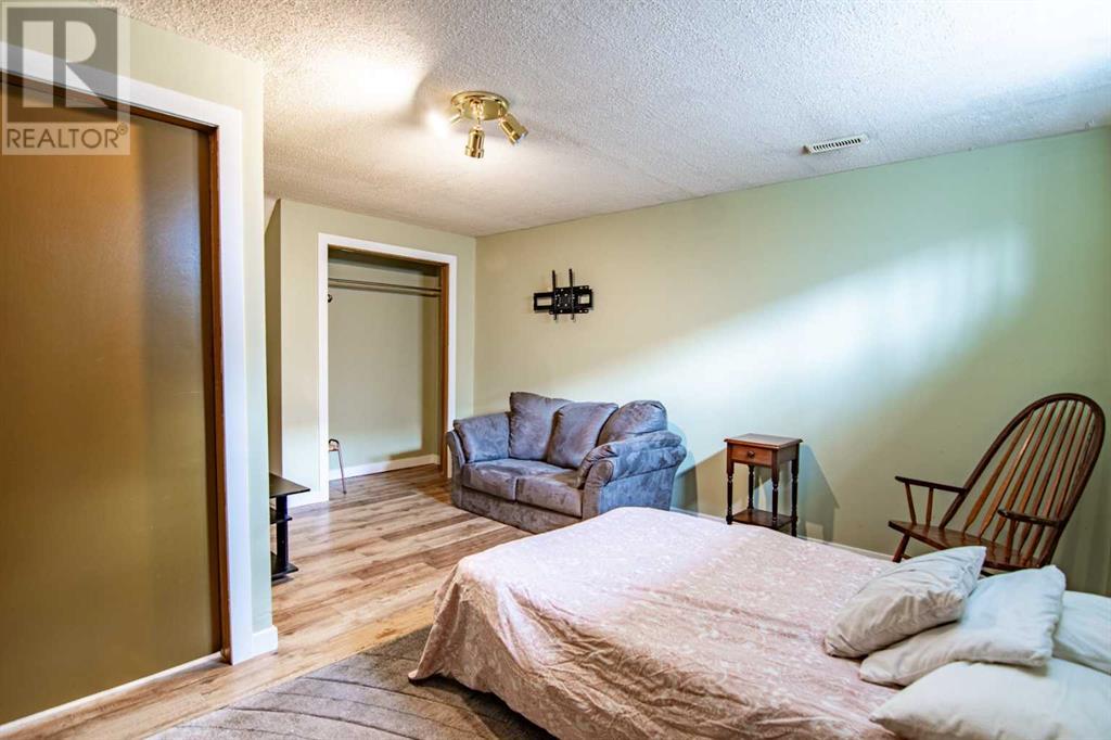 33 Byer Close, Red Deer, Alberta  T4R 1S1 - Photo 30 - A2209609