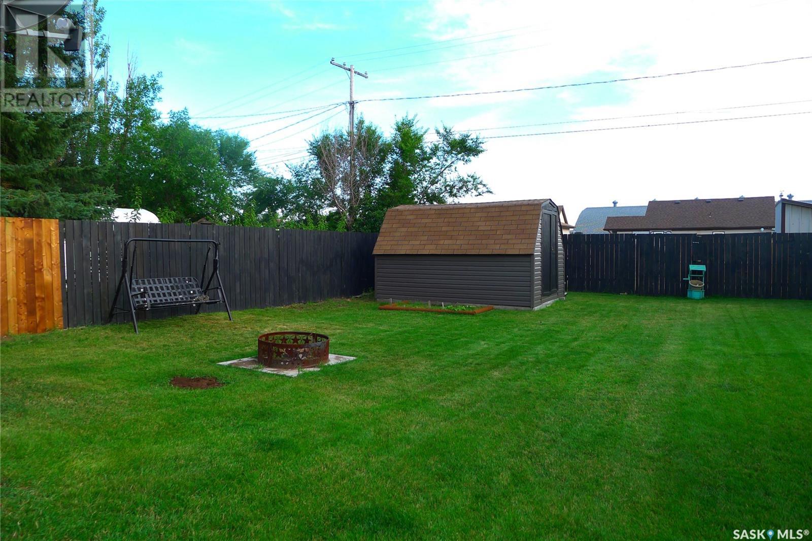 414 3rd Avenue E, Biggar, Saskatchewan  S0K 0M0 - Photo 32 - SK998825