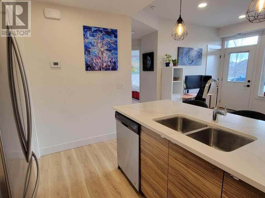 34 Savanna Passage Ne, Calgary, Alberta  T3J 0Y2 - Photo 10 - A2211449