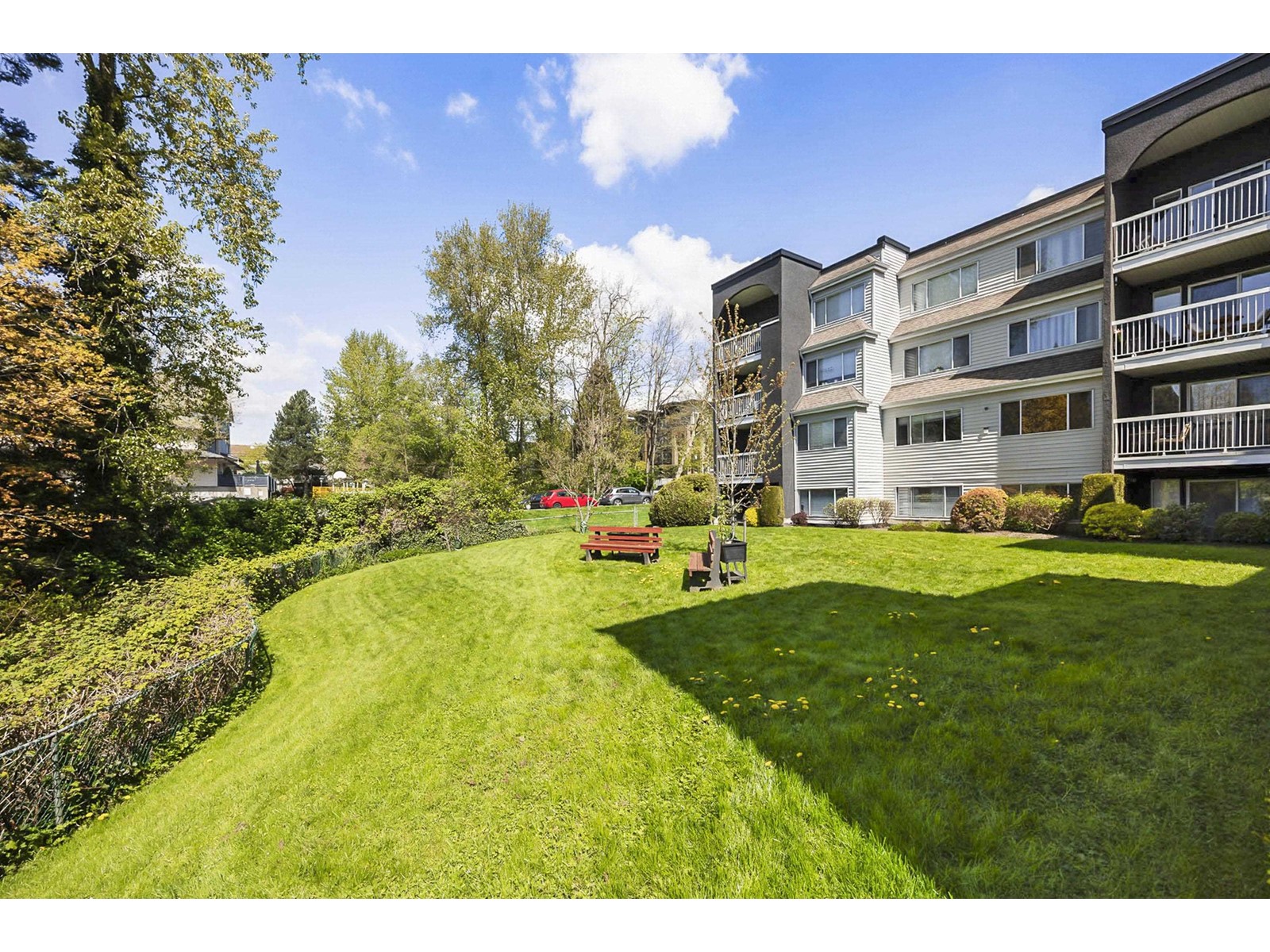 Property at 312 5700 200 STREET image 3