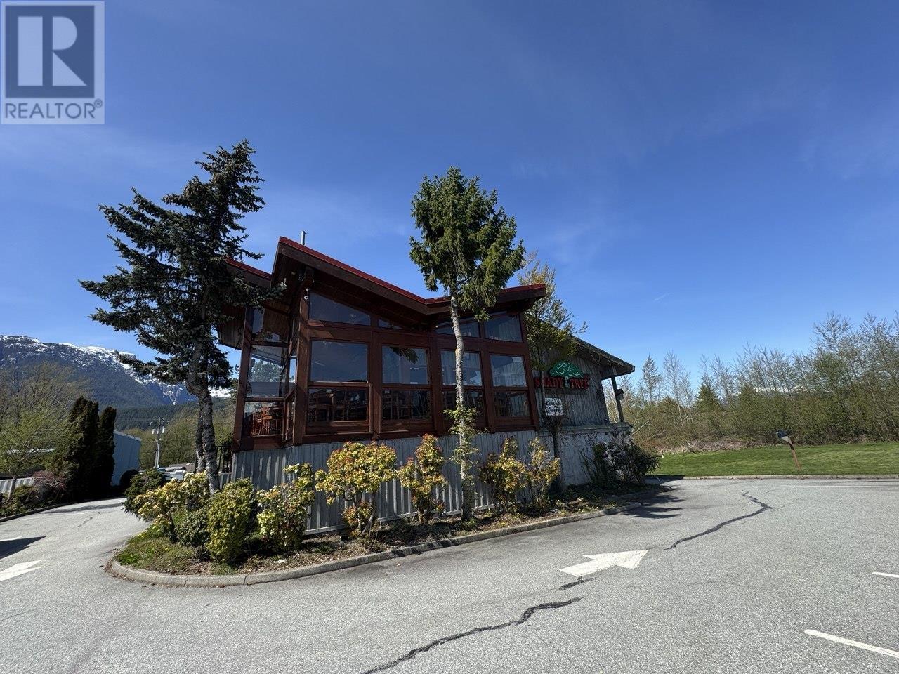 40452 Government Road, Squamish, British Columbia  V0N 1T0 - Photo 11 - C8068631
