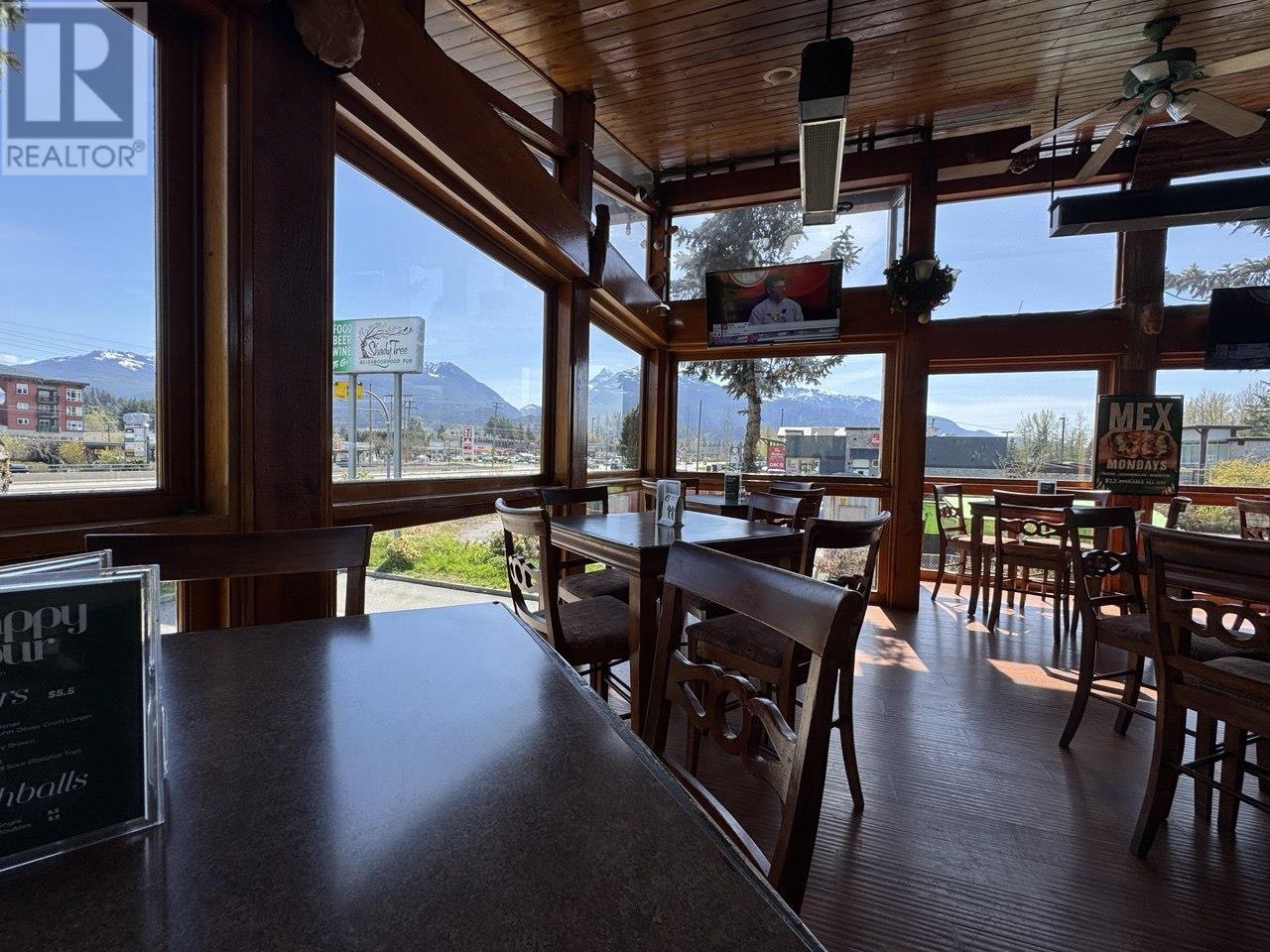 40452 Government Road, Squamish, British Columbia  V0N 1T0 - Photo 18 - C8068631