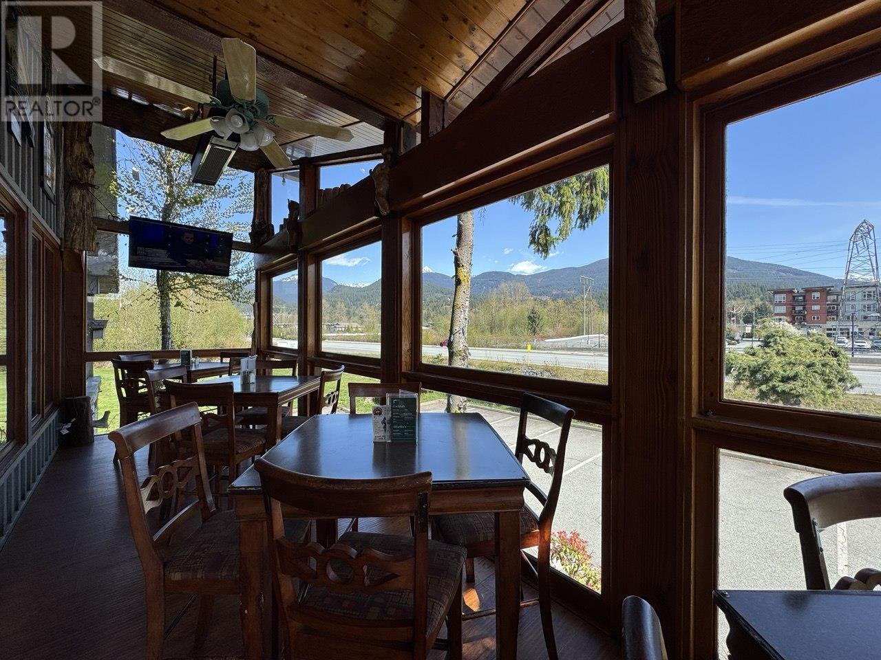 40452 Government Road, Squamish, British Columbia  V0N 1T0 - Photo 22 - C8068631