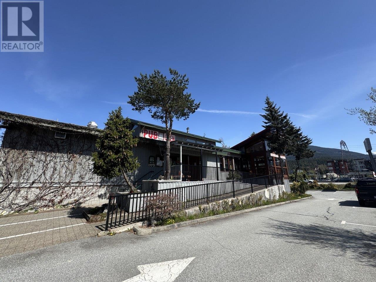40452 Government Road, Squamish, British Columbia  V0N 1T0 - Photo 9 - C8068631