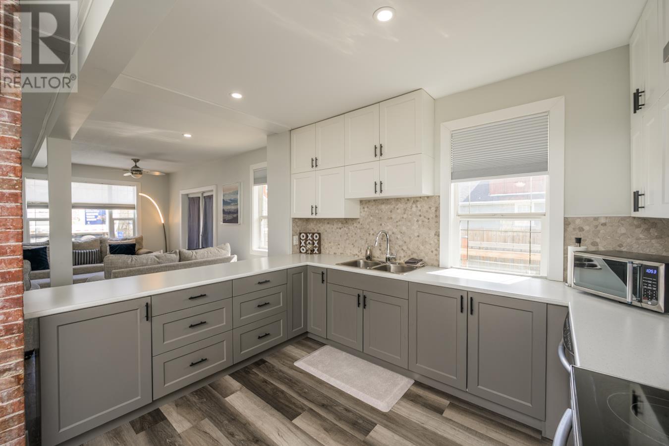 Property at 1675 5TH AVENUE image 3